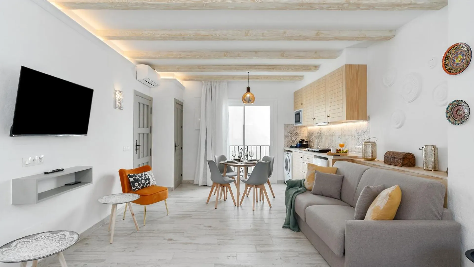 1 Casa De La Luz Centro De Estepona Home4U Appartamento
