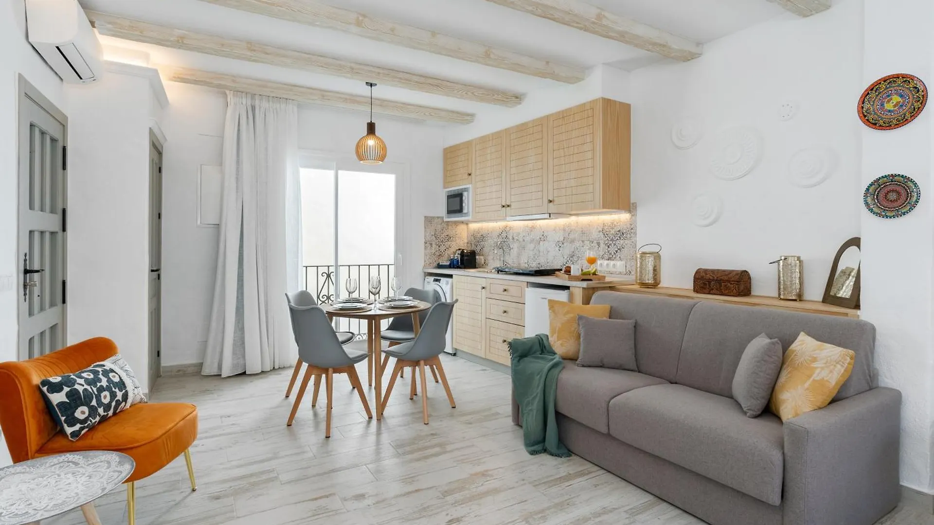 Appartamento 1 Casa De La Luz Centro De Estepona Home4U Spagna